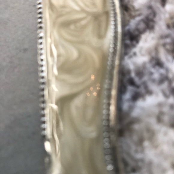 Metal frame - Picture 2 of 4